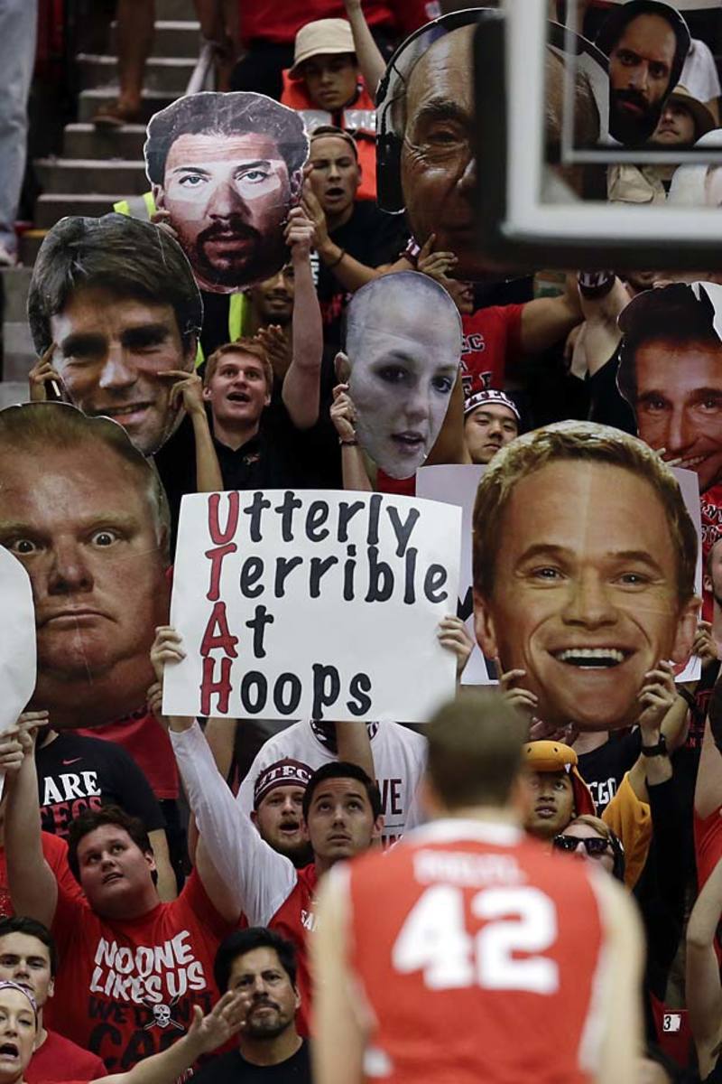 New-Mexico-State-fans.jpg